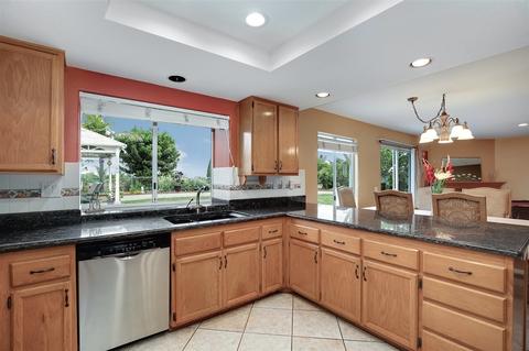 3913 Stanford Dr, Oceanside, CA 92056 photo 7