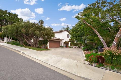 3710 Longview Dr, Carlsbad, CA 92010 photo 2