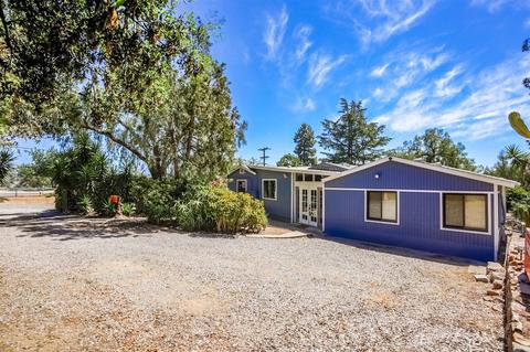 393 La Cresta Heights Rd, El Cajon, CA 92021 photo 1