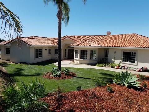 1505 Maxwell Ln, Vista, CA 92084 photo 1