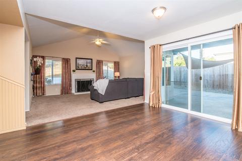 1942 Comanche St, Oceanside, CA 92056 photo 4