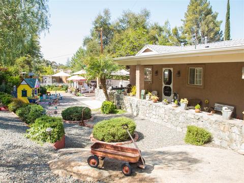1304 Marshall Rd, Alpine, CA 91901 photo 2