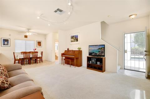 730 Lynnplace, El Cajon, CA 92020 photo 5