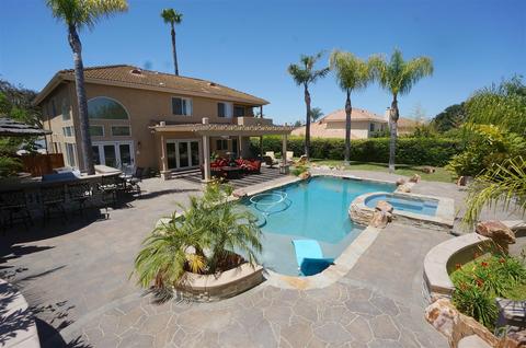 1410 Austin Way, Escondido, CA 92027 photo 2
