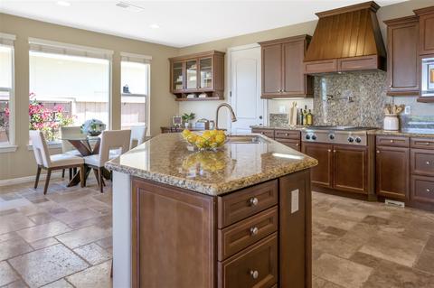 7031 Cinnamon Teal St, Carlsbad, CA 92011 photo 6