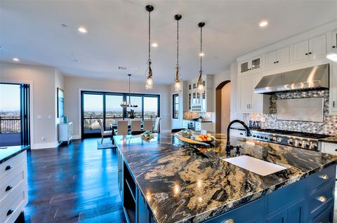 5734 Desert View Dr, La Jolla, CA 92037 photo 17