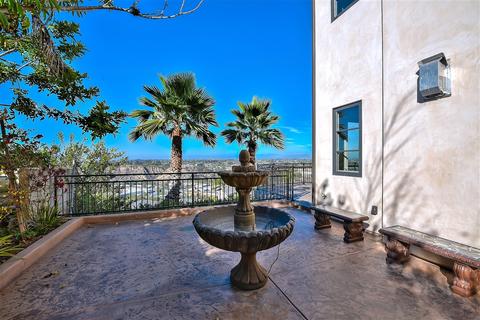 5734 Desert View Dr, La Jolla, CA 92037 photo 24