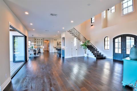 5734 Desert View Dr, La Jolla, CA 92037 photo 4