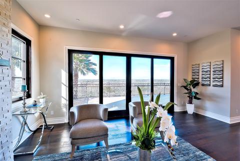 5734 Desert View Dr, La Jolla, CA 92037 photo 8