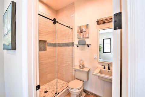 5734 Desert View Dr, La Jolla, CA 92037 photo 12