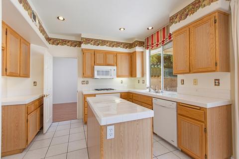 12404 Whispering Tree Ln, Poway, CA 92064 photo 12