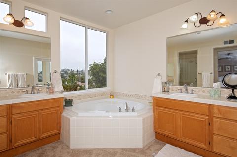 3476 Camino Corte, Carlsbad, CA 92009 photo 15