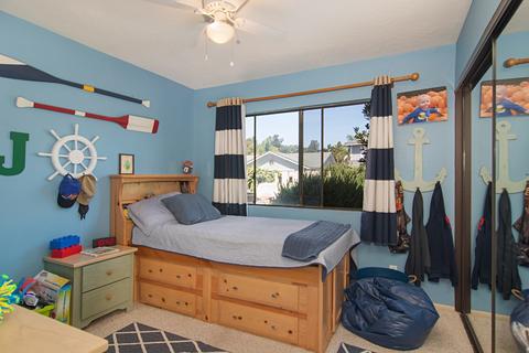 997 Concord Ct, Vista, CA 92081 photo 16