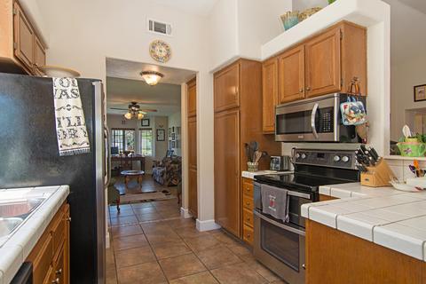 997 Concord Ct, Vista, CA 92081 photo 8
