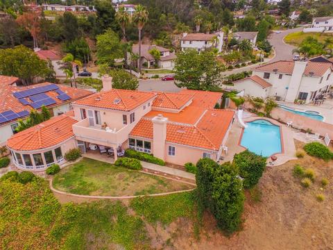1472 Avenida Arriba, El Cajon, CA 92020 photo 1