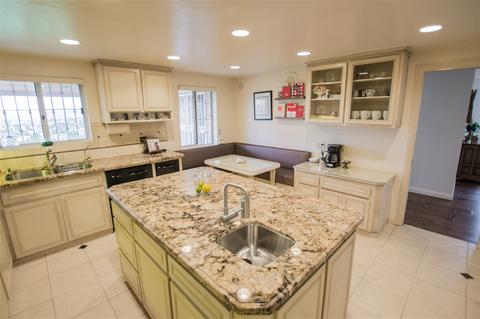 1472 Avenida Arriba, El Cajon, CA 92020 photo 11