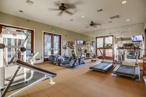 7647 Circulo Sequoia, Carlsbad, CA 92009 photo 24