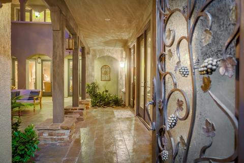 7647 Circulo Sequoia, Carlsbad, CA 92009 photo 2