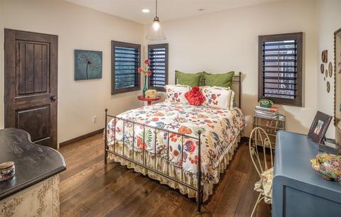 715 H Ave, Coronado, CA 92118 photo 23
