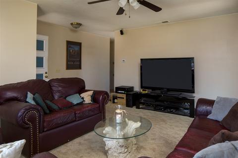 1221 Conway Dr, Escondido, CA 92027 photo 4