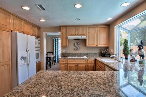 9243 Sombria Rd, Lakeside, CA 92040 photo 6