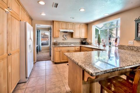9243 Sombria Rd, Lakeside, CA 92040 photo 5