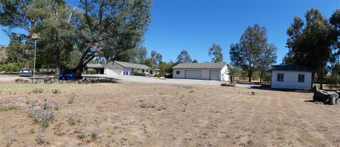 370 Telford Ln, Ramona, CA 92065 photo 2