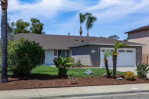 10754 Greencastle St, Santee, CA 92071 photo 2
