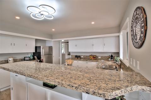 6208 Avenida Cresta, La Jolla, CA 92037 photo 15