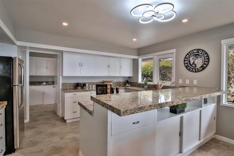 6208 Avenida Cresta, La Jolla, CA 92037 photo 10