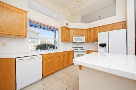 359 Solano Bay Ct, Oceanside, CA 92057 photo 13