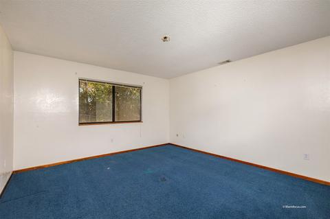 1319 Sugarbush Dr, Vista, CA 92084 photo 11