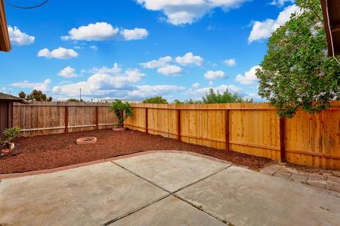 1780 Round Tree Dr, Oceanside, CA 92056 photo 21