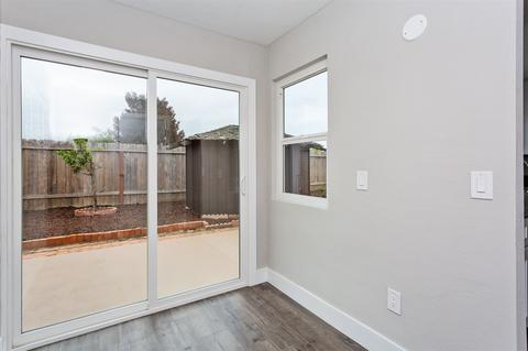 1780 Round Tree Dr, Oceanside, CA 92056 photo 14