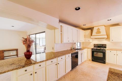 748 Matagual, Vista, CA 92081 photo 7