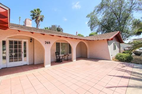 748 Matagual, Vista, CA 92081 photo 5