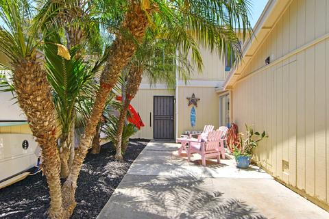 1819 Gatepost Rd, Encinitas, CA 92024 photo 2