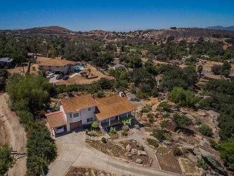 229 Ransom Hill Ln, Ramona, CA 92065 photo 2