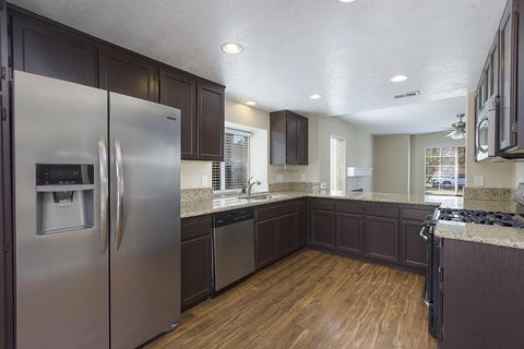673 Devon Pl, Escondido, CA 92025 photo 7