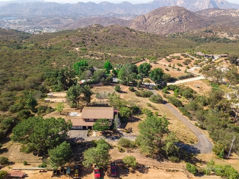 147 Lake View Ln, El Cajon, CA 92021 photo 9