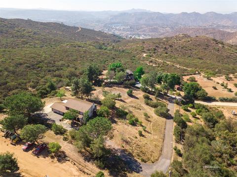 147 Lake View Ln, El Cajon, CA 92021 photo 8