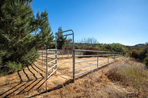 147 Lake View Ln, El Cajon, CA 92021 photo 23