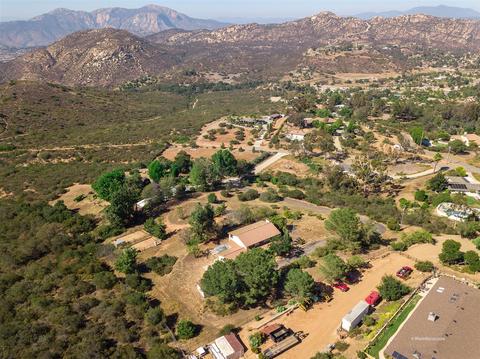 147 Lake View Ln, El Cajon, CA 92021 photo 10