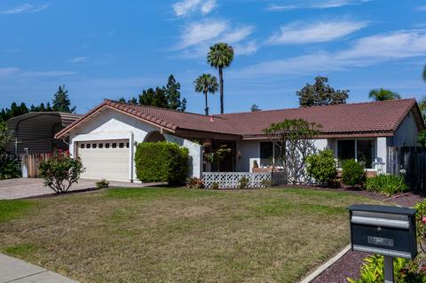 10226 Challenge Blvd, La Mesa, CA 91941 photo 2
