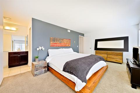 8268 Gilman Dr #9, La Jolla, CA 92037 photo 3
