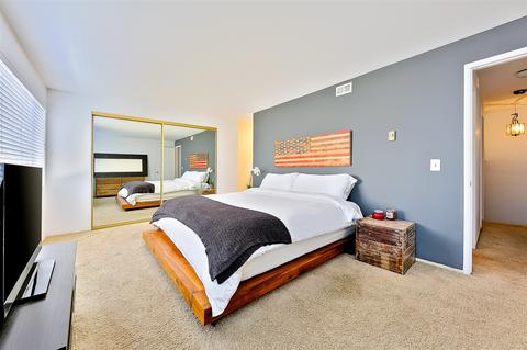 8268 Gilman Dr #9, La Jolla, CA 92037 photo 2