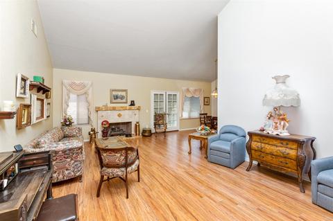 1772 Pinehurst Ave, Escondido, CA 92026 photo 4