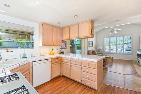 1772 Pinehurst Ave, Escondido, CA 92026 photo 8