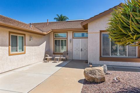 1772 Pinehurst Ave, Escondido, CA 92026 photo 2