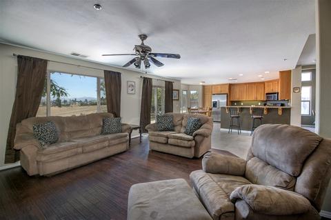 9555 Corte De La Donna, Santee, CA 92071 photo 6
